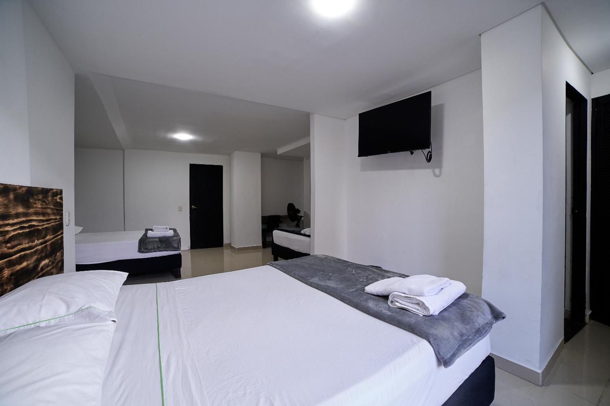Farum Hotel Medellin Exterior photo